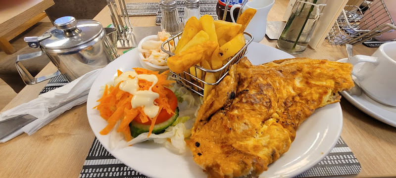 Courtyard cafe