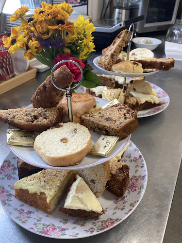 Crossroads cafe Trefnant — Denbigh