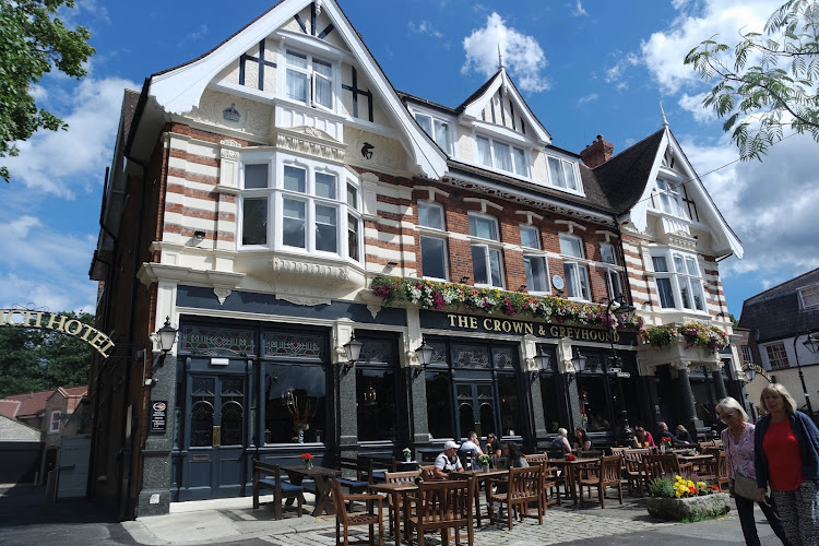 Crown & Greyhound