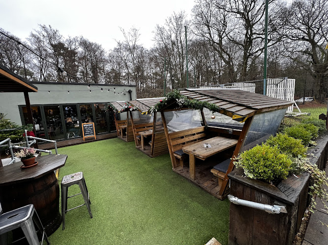 Crown & Cushion — Camberley