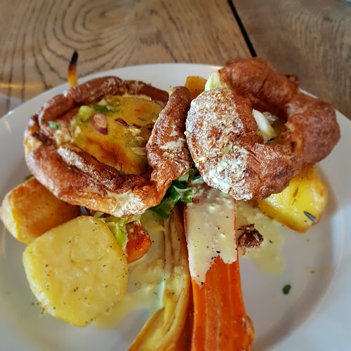 Crown & Horns — Newbury