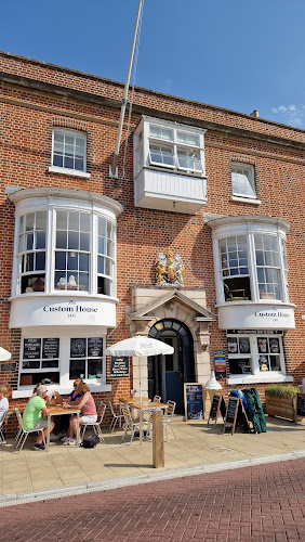 Custom House Cafe