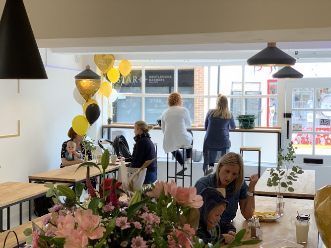 Daisy's Kitchen - Cafe Bar