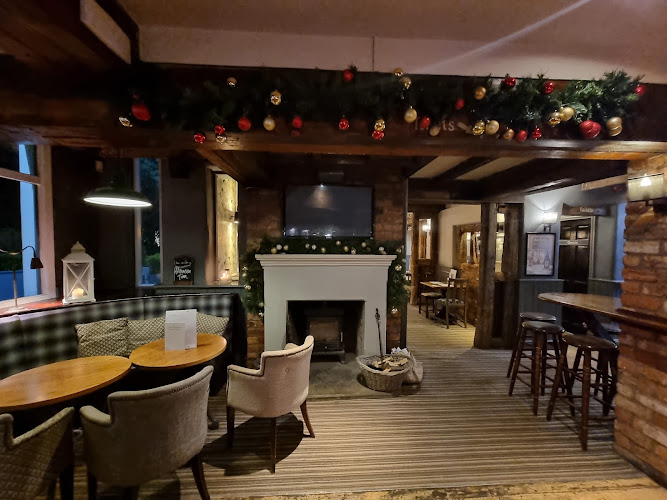 De Trafford Arms