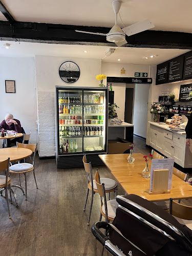 Deli Café