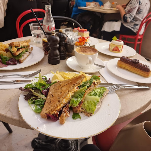 Dolly's — London