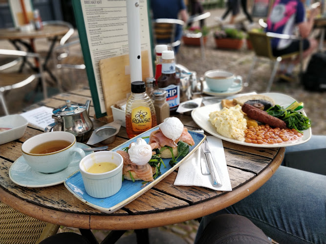 Eat On The Green