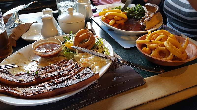 Eliot Arms