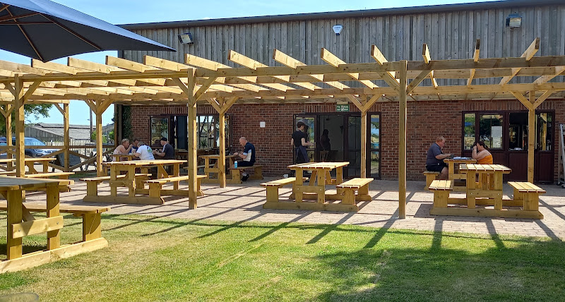 Ellerton Lakeside Cafe — Richmond