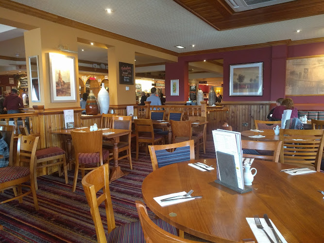 Elmwood Farm - Farmhouse Inns
