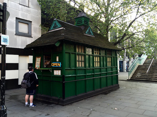 Embankment Place Cabmen's Shelter — London