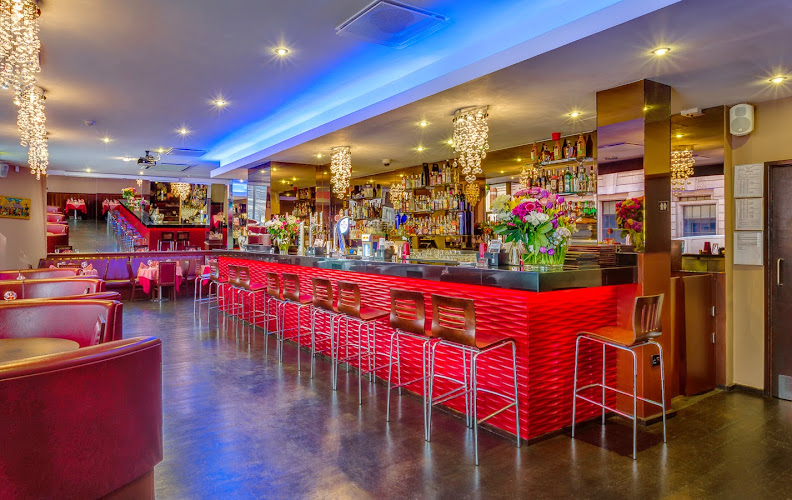 Erebuni Restaurant, Bar & Lounge