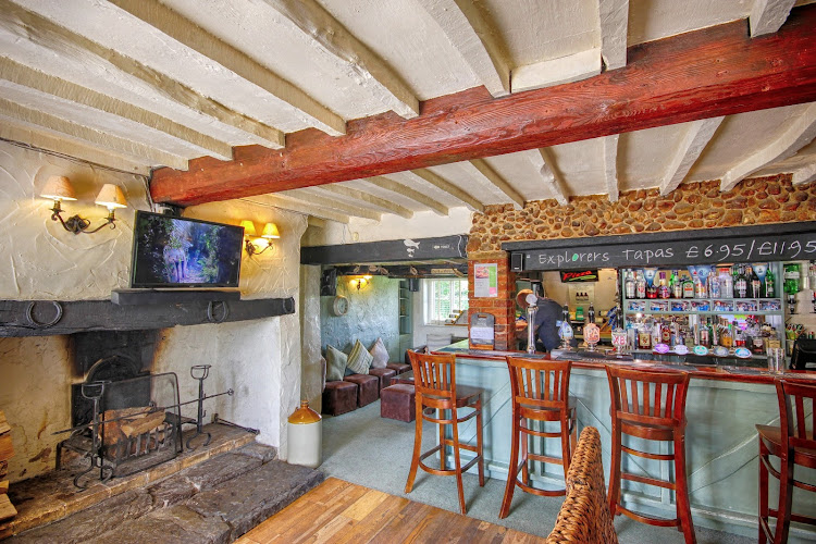 Explorers Bar — Melton Constable