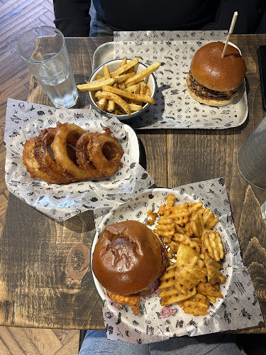 Fat Hippo Edinburgh — Edinburgh