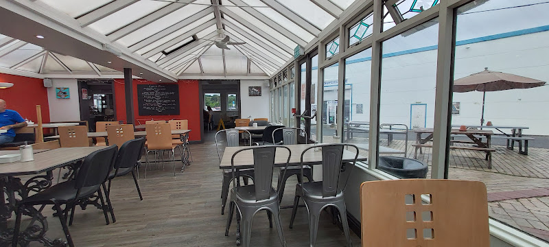 Fourways Cafe And Grill