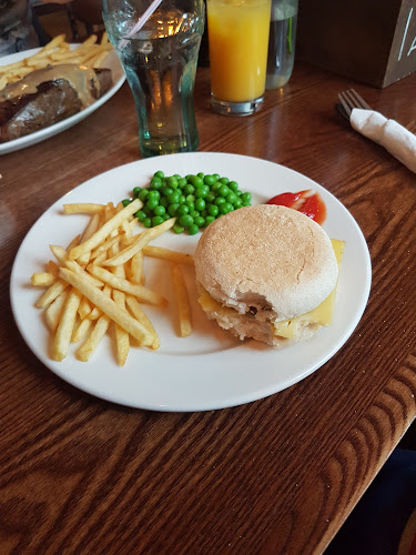 Fox & Hounds
