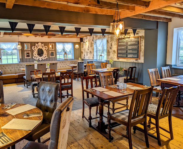 Fox & Hounds — Wimborne