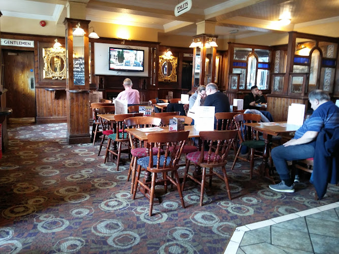 Fox on the Hill - JD Wetherspoon — London