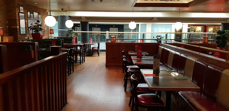 Frankie & Benny's