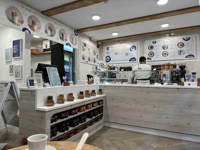 Fresko Yogurt Bar _ Covent Garden