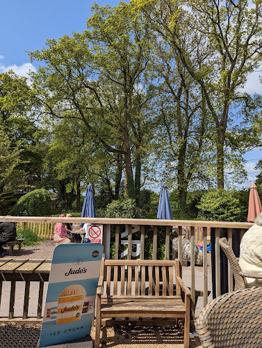 Garthowen Garden Centre & Treehouse Coffee Shop
