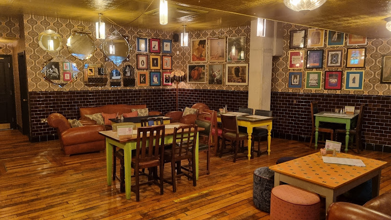 Gatto Lounge — Pontypridd