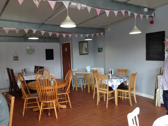 Glan Yr Afon cafe, llanfair TH — Abergele