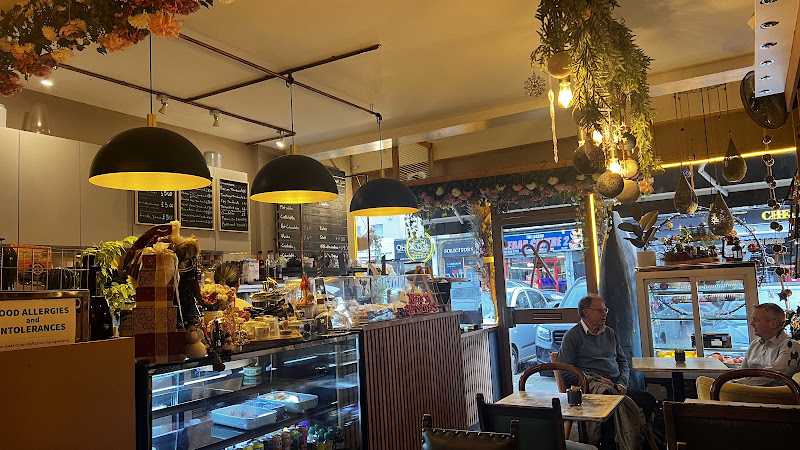 Go sip coffee shop — Surbiton