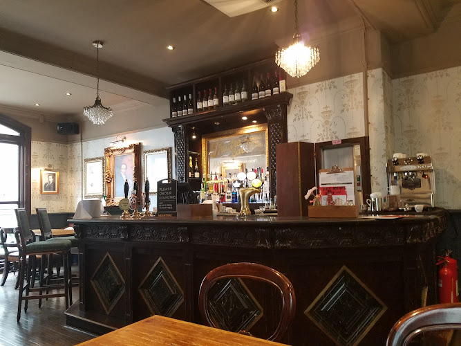 Golden Lion — London