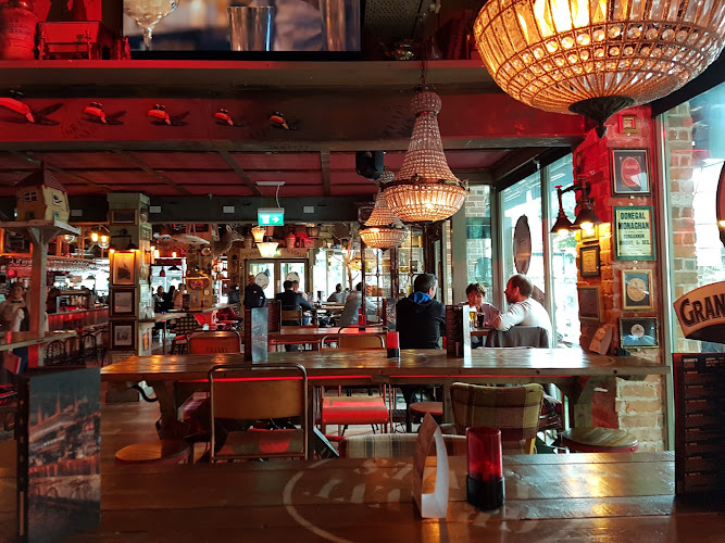 Granny Annies Kitchen