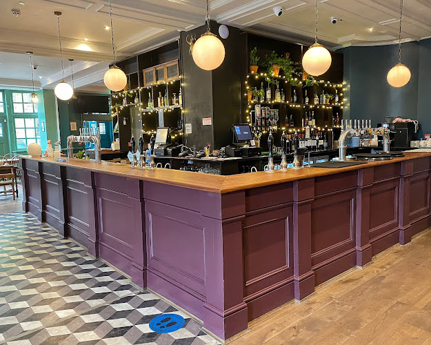 Grove House Tavern — London