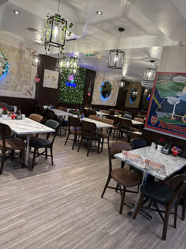 Hamlet Cafe & Restaurant — London