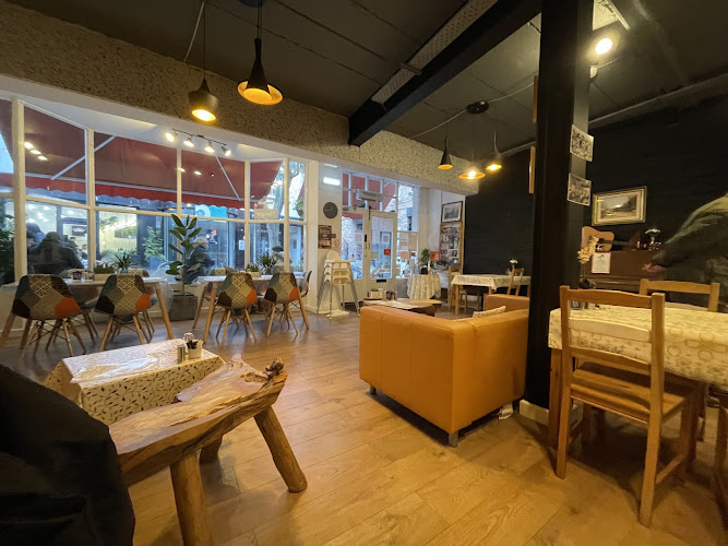 HANGAR CAFE — Worcester