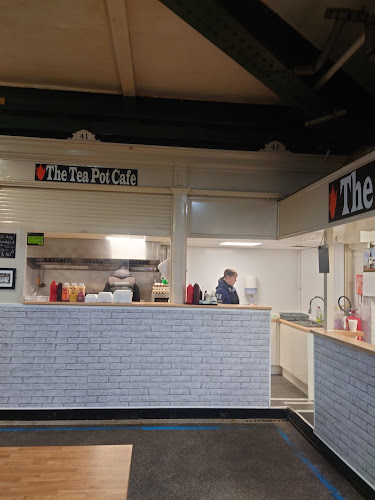 Hard Lines Market — Cardiff