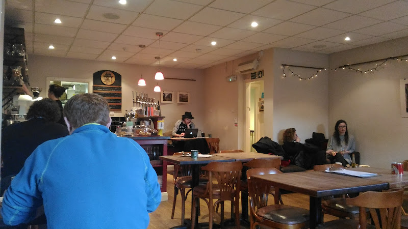 Harlequin Coffee House & Tea Room, Cafe