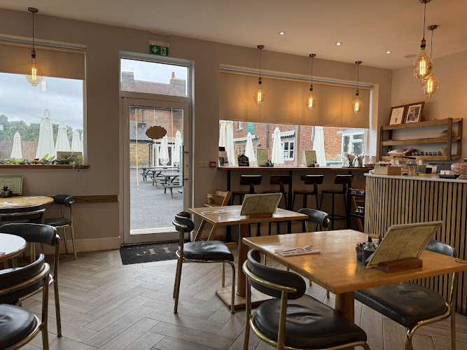 Harvel House Farm Cafe — Gravesend