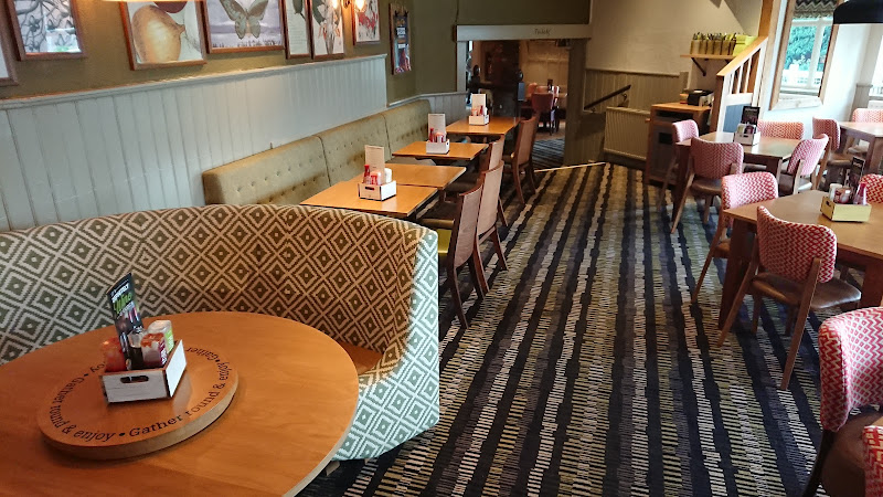 Harvester Horse & Groom Polegate