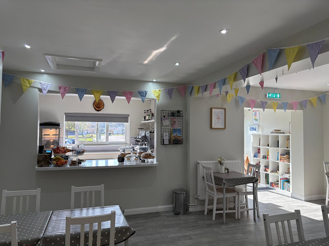 Hatch Cafe — Southampton