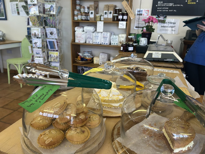 Hill's Farm Shop and pop up Cafe