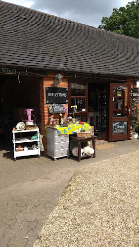 Hoar Park Craft Village — Nuneaton