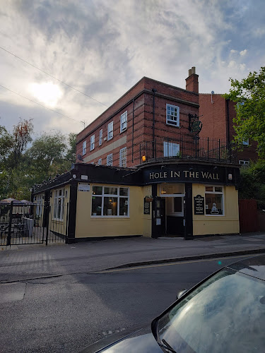 Hole In The Wall — Nottingham