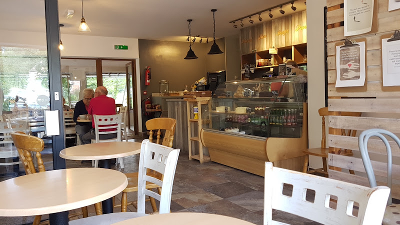 Honey's Bakery & Cafe