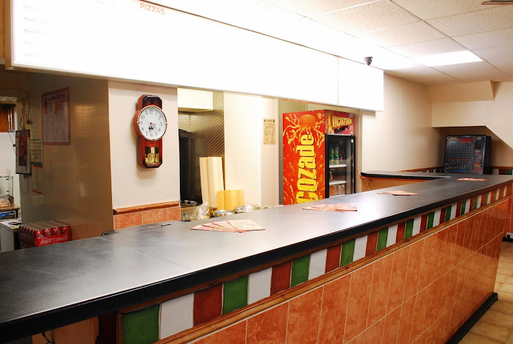 Horncastle Pizza & Kebab House