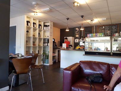 HS-1 Cafe Bar