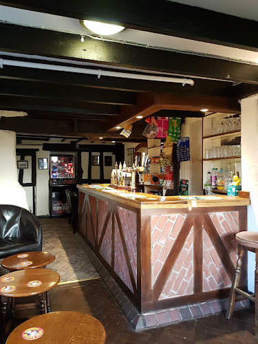 Huntsman Inn — Worcester