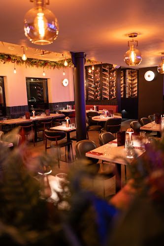 Isabel's Restaurant, Bar & Garden