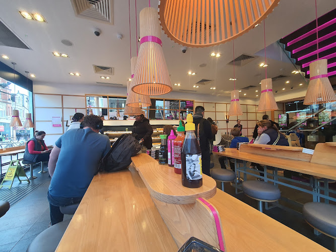 itsu - Reading Queen Victoria Street