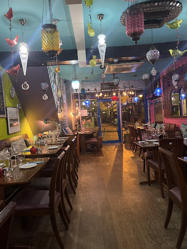 Iznik — Islington