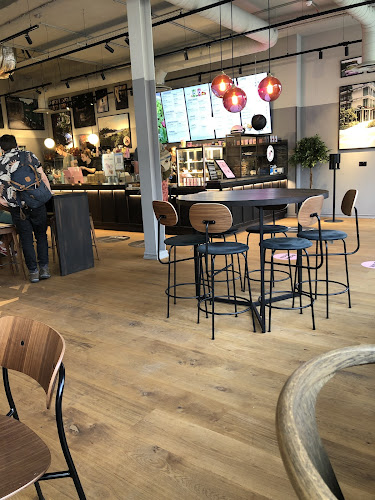 JOE & THE JUICE — Brighton