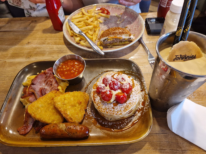 JOHNNIES — London